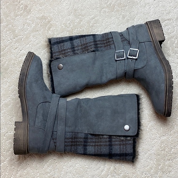 Just Fab NWOT McKenna, faux suede, fold-over boots - Picture 2 of 13